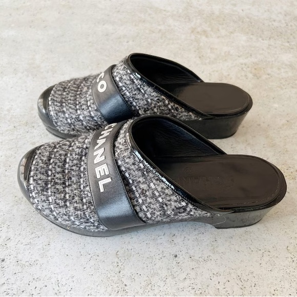 CHANEL Women’s Shoes Clogs Mules Slides Sandals size 38 EU - Picture 3 of 8